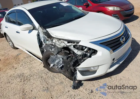 2014 Nissan Altima 2.5 S from USA, damaged, VIN 1N4AL3AP5EN356369